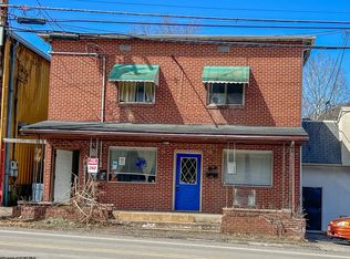 7 S Lewis St, Glenville, WV