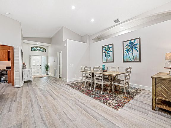 2nd image of 9845 Lemonwood Drive