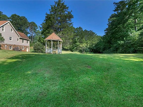 4th image of 1687 Hickory Level Rd