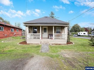 378 SW 5th Ave, Mill City, OR 97360