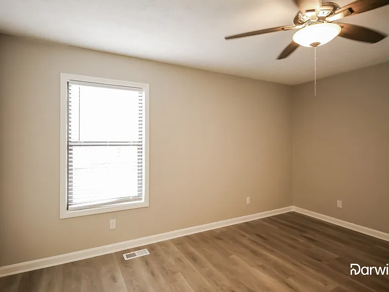 1181 Norfolk Dr NW — Photo 10