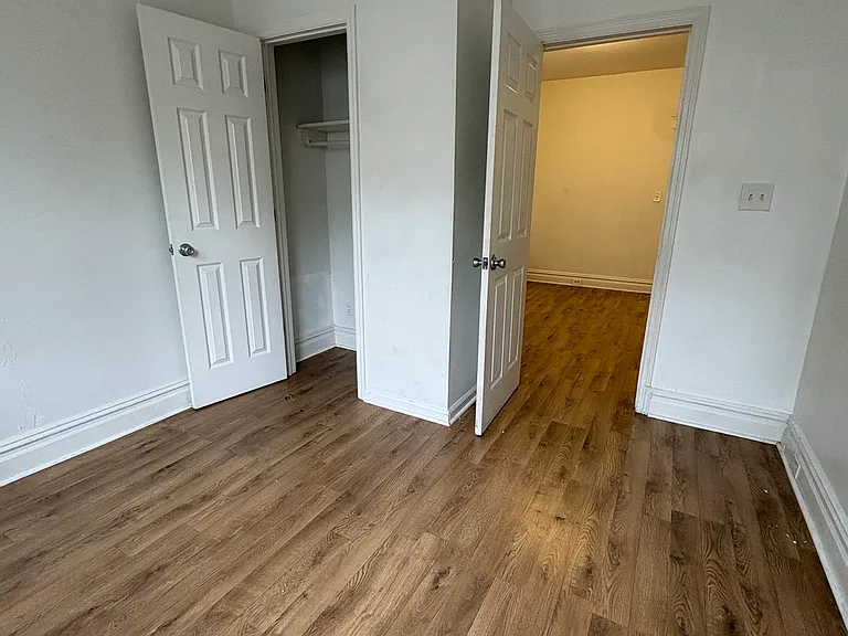 350 Danforth Ave #2 — Photo 4