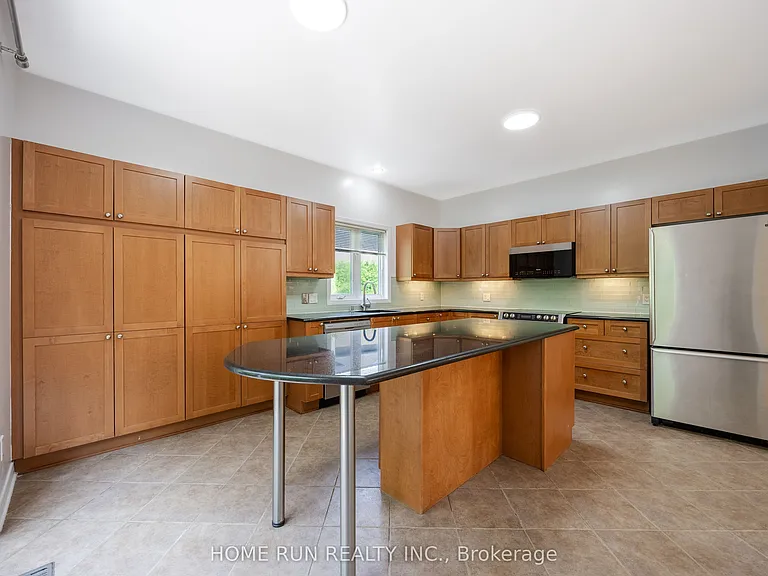 281 Goldridge Dr — Photo 23