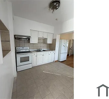 3 bed, $1,795 — Photo 4