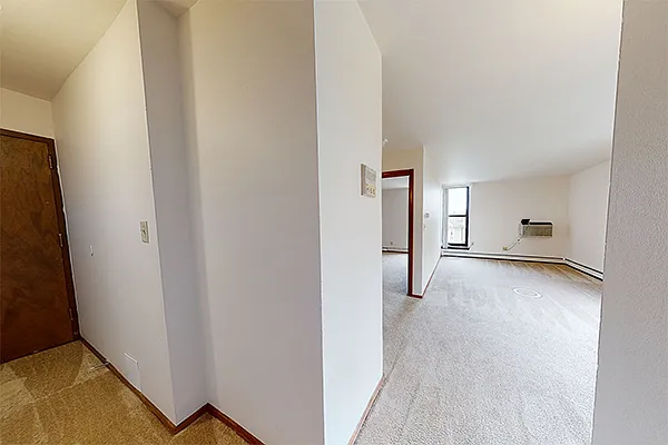 2495 N. Oakland Ave — Photo 31