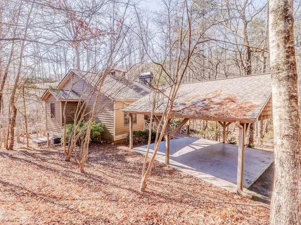 640 Quail Cove Dr, Jasper, GA 30143