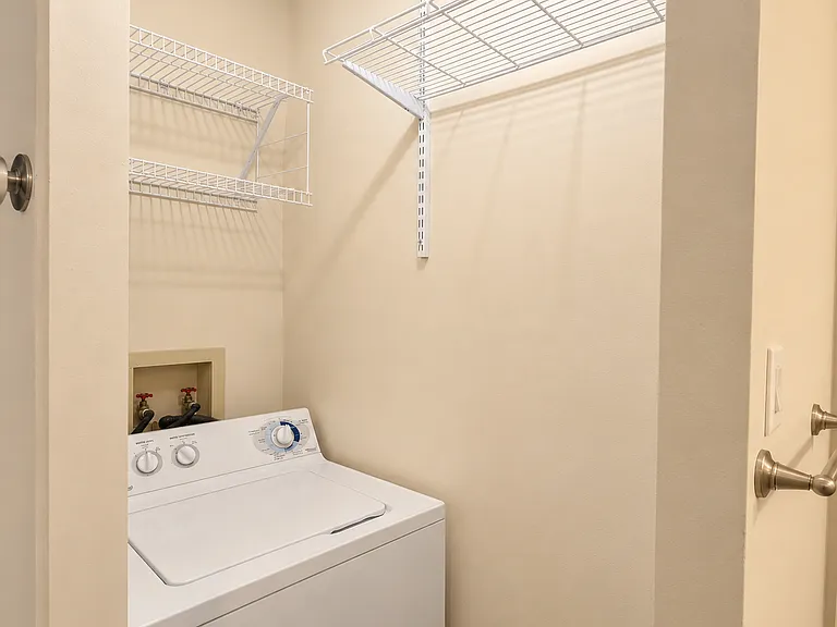 440 Atlanta Ct — Photo 19