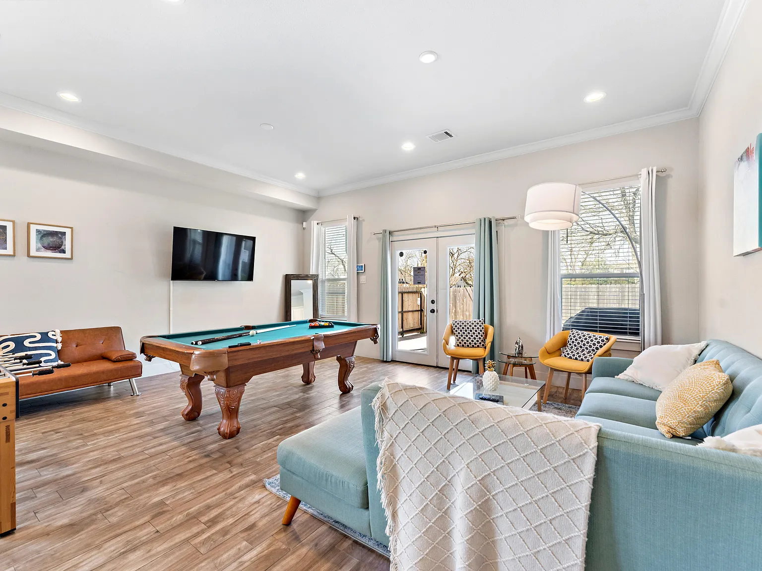 4 bed, $6,000 — Photo 4