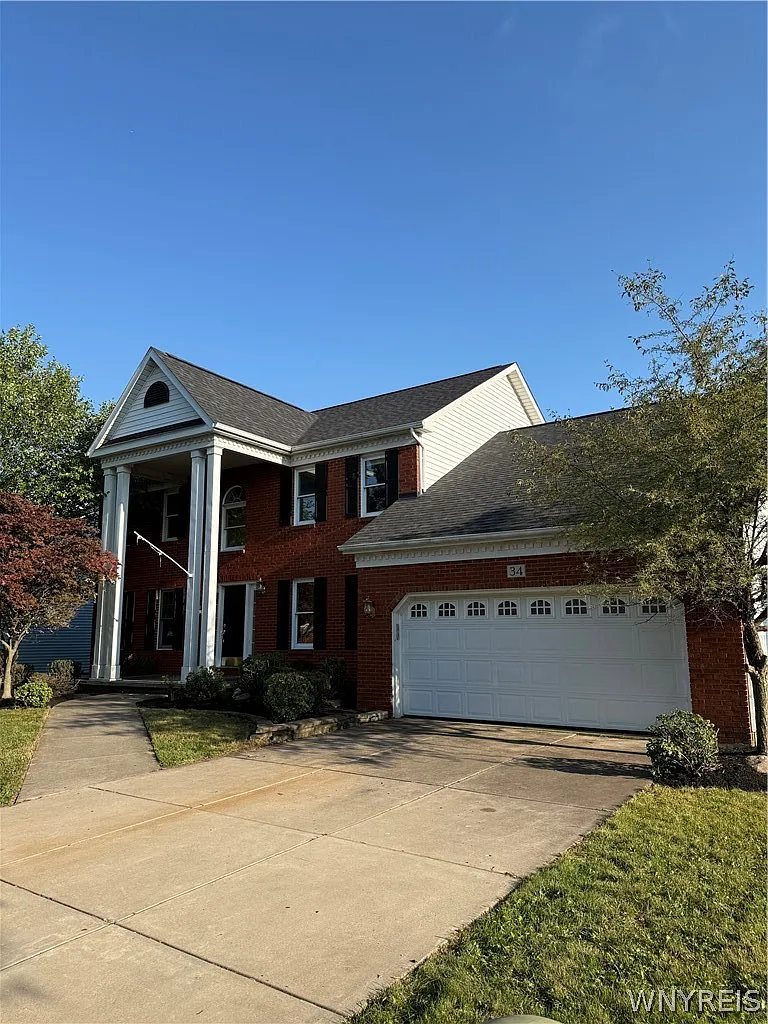 4 bed, 2.5 bath, 2569 sqft, $3,100 — Photo 4