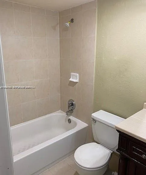 801 NW 47th Ave #214W — Photo 3