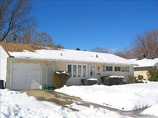 2nd image of 83 Southwood Cir