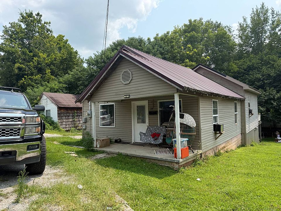 1st image of 719 Old Monticello Rd