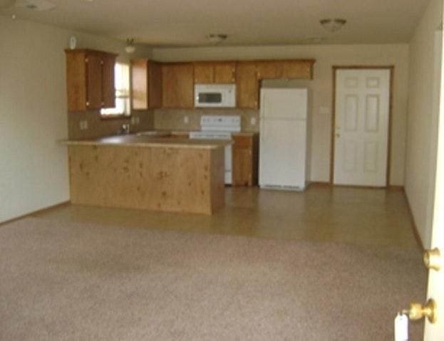1st image of 7956 NW Crossland Cir