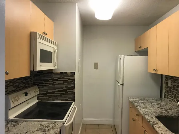 1153 Lake Victoria Drive #E, West Palm Beach, FL 33411