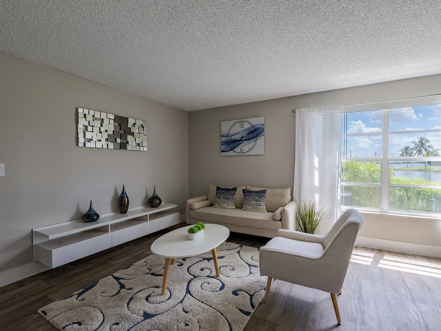 The Landings at Pembroke Lakes — Photo 2