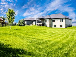 6235 S 97th Cir, Lincoln, NE 68526