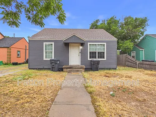1209 SW 20th Ave Photo 1