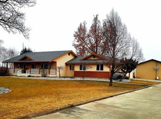 2561 Green Valley Rd, Mabton, WA 98935