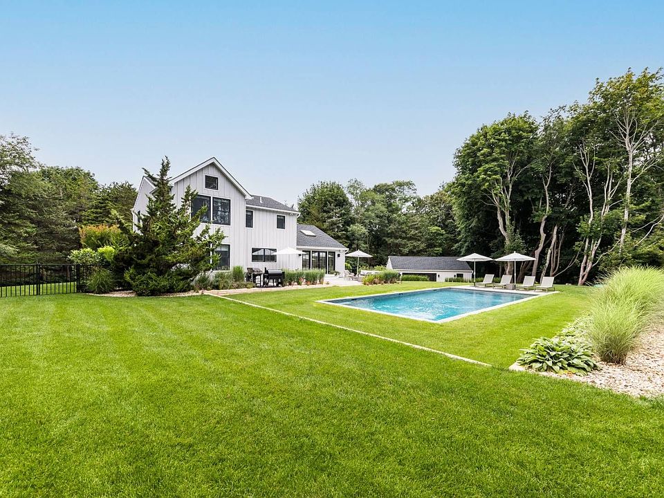 20 Barkers Island Rd, Southampton, NY 11968 | Zillow