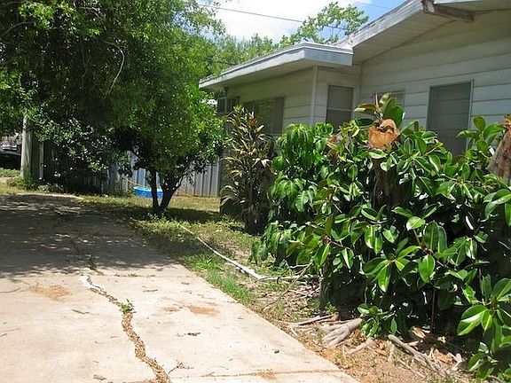 4th image of 901 N 1st St