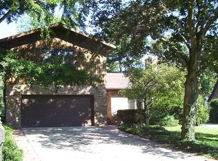 1214 Forest Park Ave, Valparaiso, IN 46385