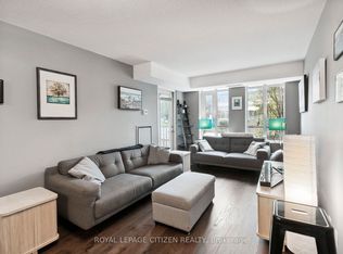 900 Mount Pleasant Rd #121, Toronto, ON M4P3J9