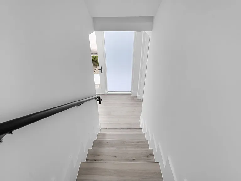 601 NE 23rd St #4 — Photo 10
