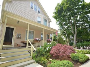 23 Berkeley Ave, Newport, RI 02840