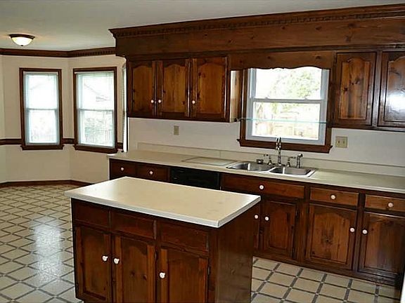 4th image of 852 N Haven Cir