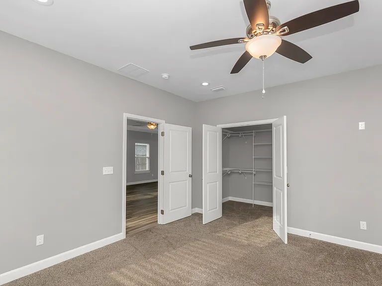 64 Brenda Ln — Photo 7