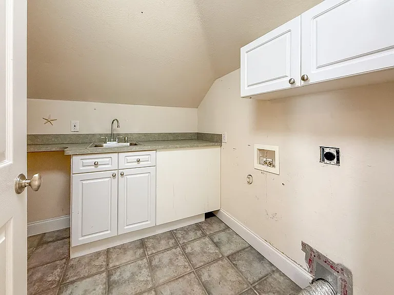 1836 Kensal Green Dr — Photo 30