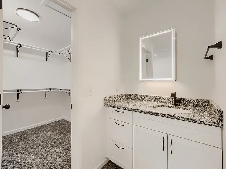1190 Poplar Ave — Photo 14