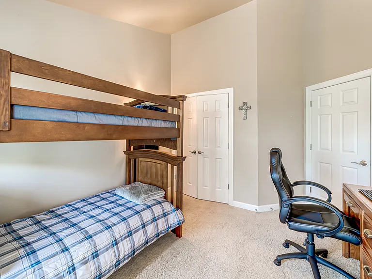Guest Room 2