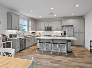 3230 Cowell Blvd, Davis, CA 95618