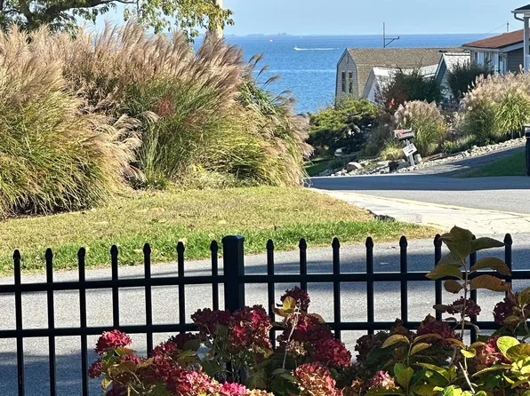 7700 C St, Chesapeake Beach, MD 20732