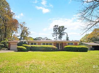 134 Fairway Dr, Daphne, AL 36526