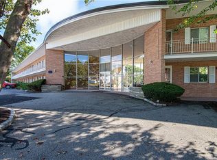 201 Hoffman Ave APT 10, Cranston, RI 02920