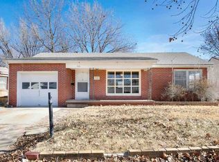 702 S Waverly Dr, Wichita, KS 67218