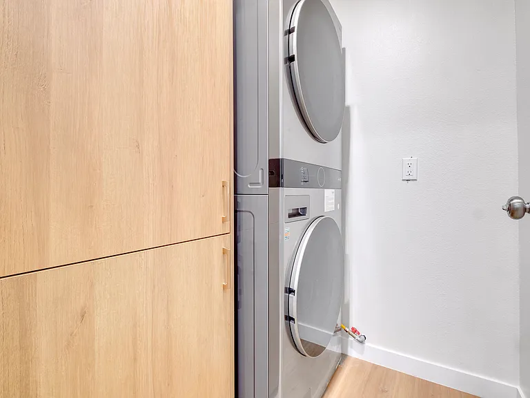 217 S McPherrin Ave — Photo 15