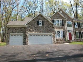 5859 White Rock Rd, Sykesville, MD 21784