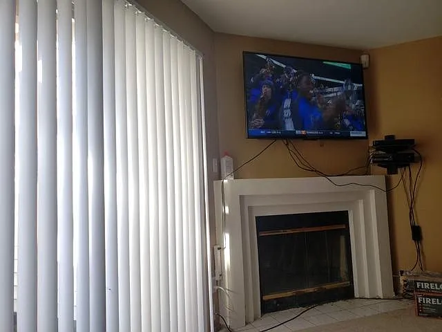 Living Area w/Fireplace