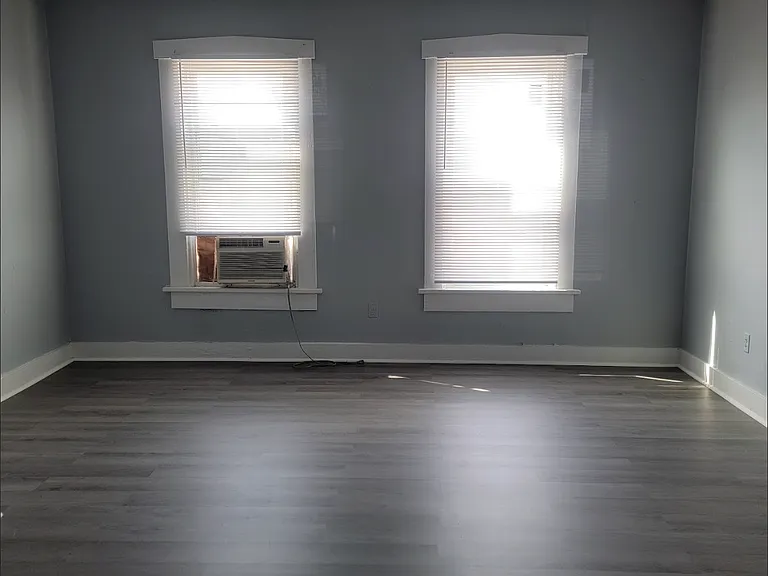 502 Hart St #504 — Photo 12