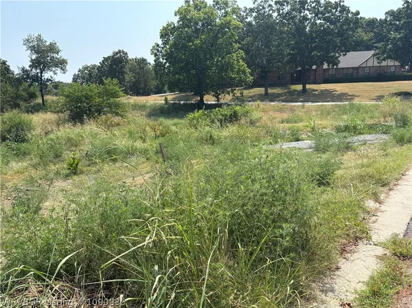 Valley Forge St, Van Buren, AR 72956