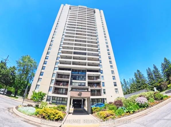 1785 Frobisher Ln #2001, Ottawa, ON K1G 3T7