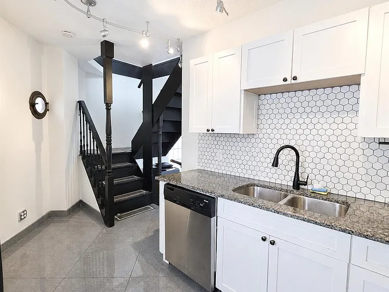 3709 S Olive Ave — Photo 5