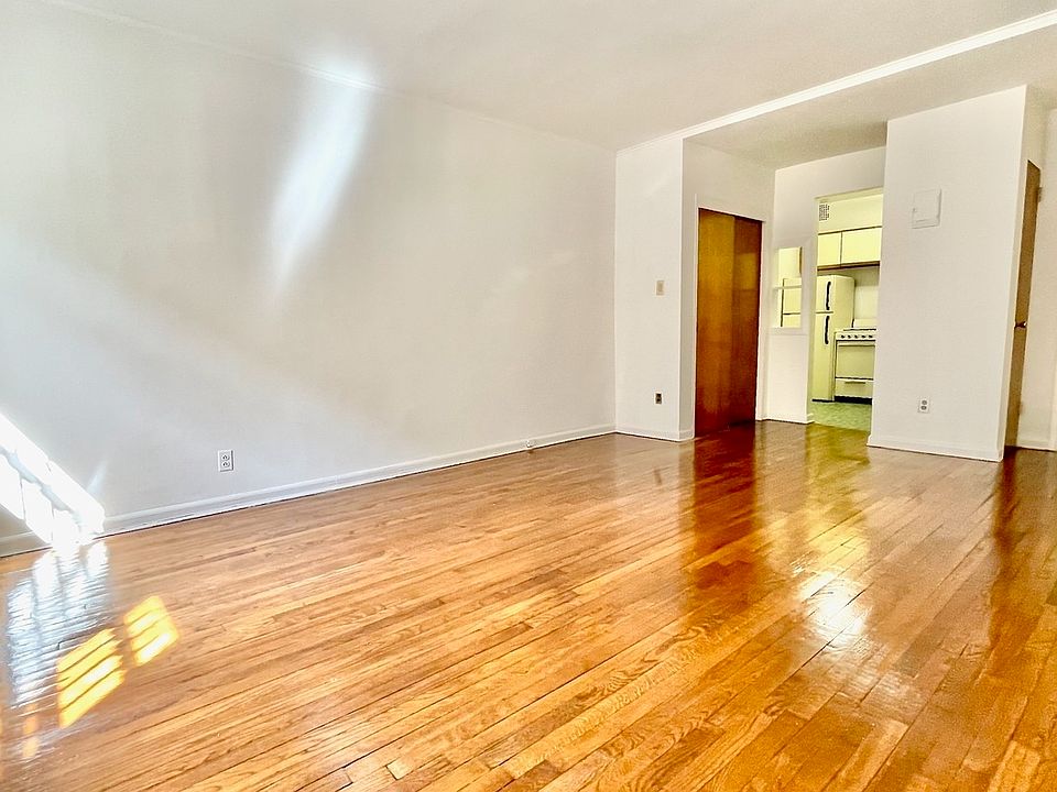 1st image of 335 W 88th St #1F