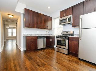 1743 W Addison St APT 2F, Chicago, IL 60613