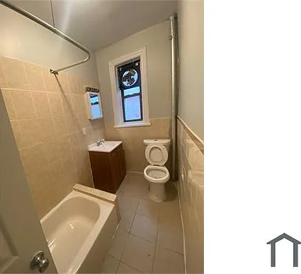 1047 Manor Ave #2R — Photo 8