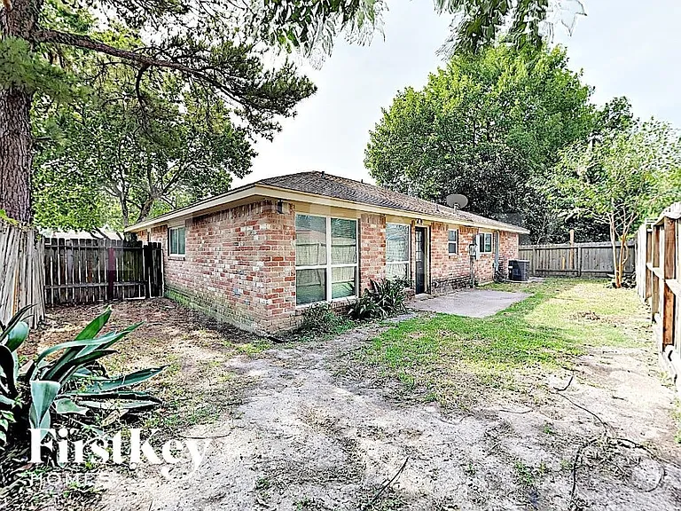 11319 Snow Bay Dr — Photo 14