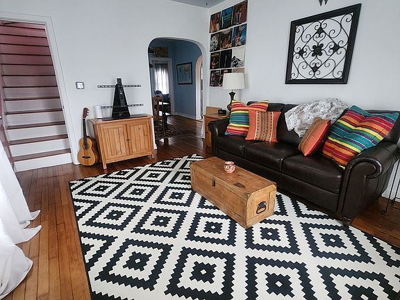 Living room when you walk into the front door